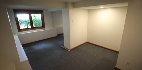 1 bedroom suite for rent- Heritage Garden Suite - Photo 2