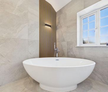 4 bedroom detached house to rent - Photo 6