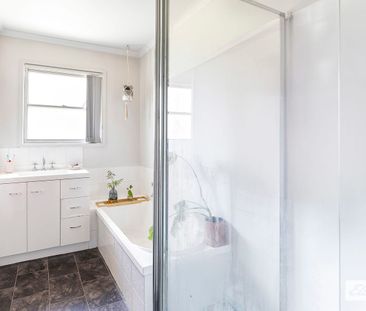 Well Presented 3 Bedroom Home - Photo 3