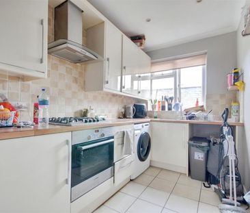 Watford Field Road, Watford - Photo 5