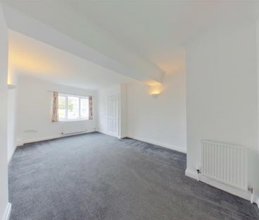 2 bedroom ground floor flat to rent - Photo 1