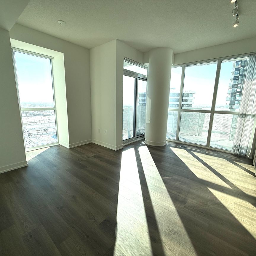 For Lease - 8 Interchange Way Unit# 5212, Vaughan, Ontario - Photo 1