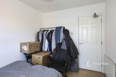 1 bedroom apartment to rent Brookland House, Dallaway Gardens, East Grinstead, RH19 - Photo 4