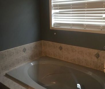 For Lease - 177 Vintage Gate, Brampton, Ontario - Photo 5