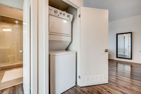 For Lease - 2093 Fairview Street Unit# 502, Burlington, Ontario - Photo 5
