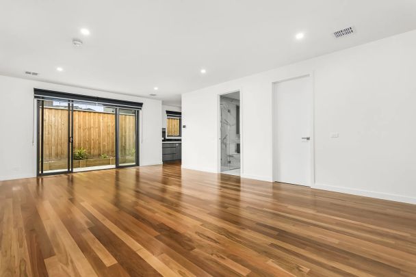 Unit 4/2 Pitches Street, Moonee Ponds. - Photo 1