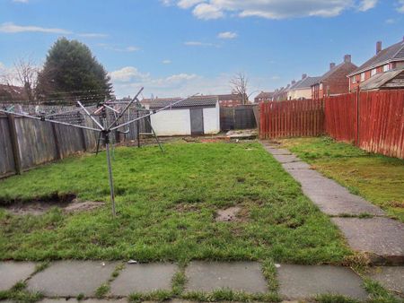 3 bed semi-detached house to rent in NE24 - Photo 2