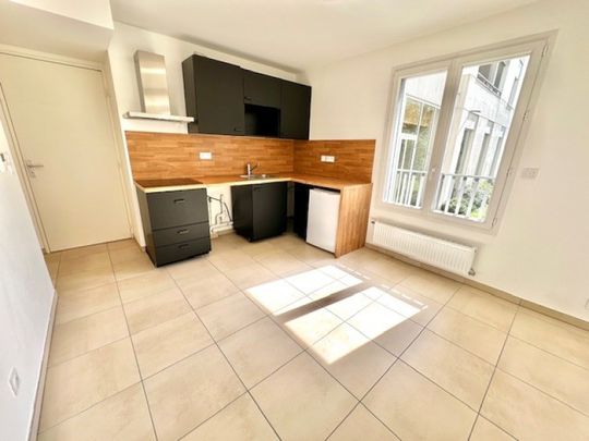 LUMINUEUX ET CHARMANT T1 DE 38.80M² EN REZ-DE-CHAUSSÉ DONNANT SUR COURS - RUE COLONEL ARNAUD BELTRAM - Photo 1