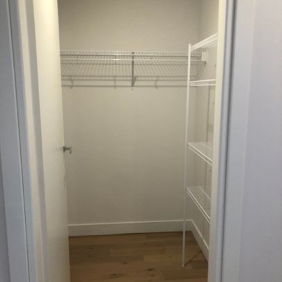 Appartement à louer - Laval (Chomedey) (Carrefour Saint-Martin) - Photo 1