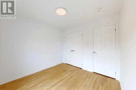 34 AVANI AVENUE - Photo 5