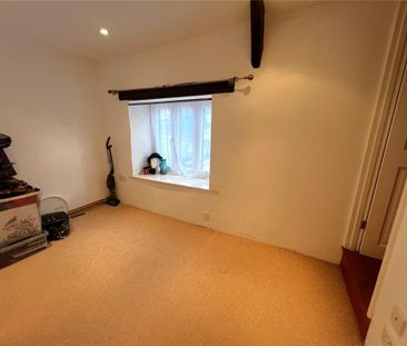 2 bedroom end of terrace house to rent - Photo 2