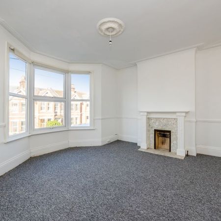 2 Bedroom Flat, Rutland Road, Hove - Photo 5