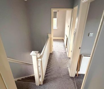 3 bedroom semi-detached house to rent - Photo 4