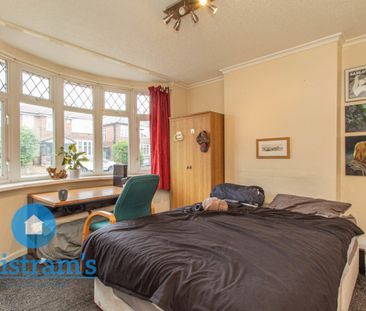4 bed Detached House for Rent - Photo 3
