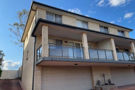 Renovated 3 Bedroom Townhouse with Scenic District Views - Photo 2