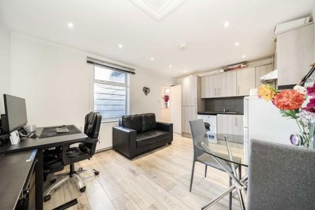 1 bedroom flat to rent - Photo 4