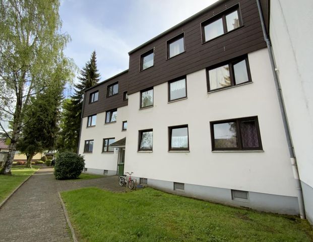 Familienfreundliche 4-Zimmer-Etagenwohnung - nur mit WBS - Photo 1