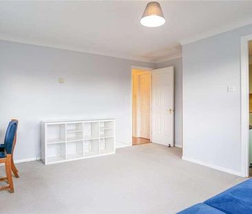 London Road, Reading, Berkshire, RG1 - Photo 2
