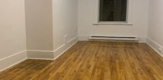 51/2 Montréal Mercier-Anjou métro Cadillac - Photo 2