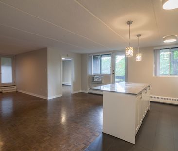 4800 Maisonneuve Blvd W - Photo 2