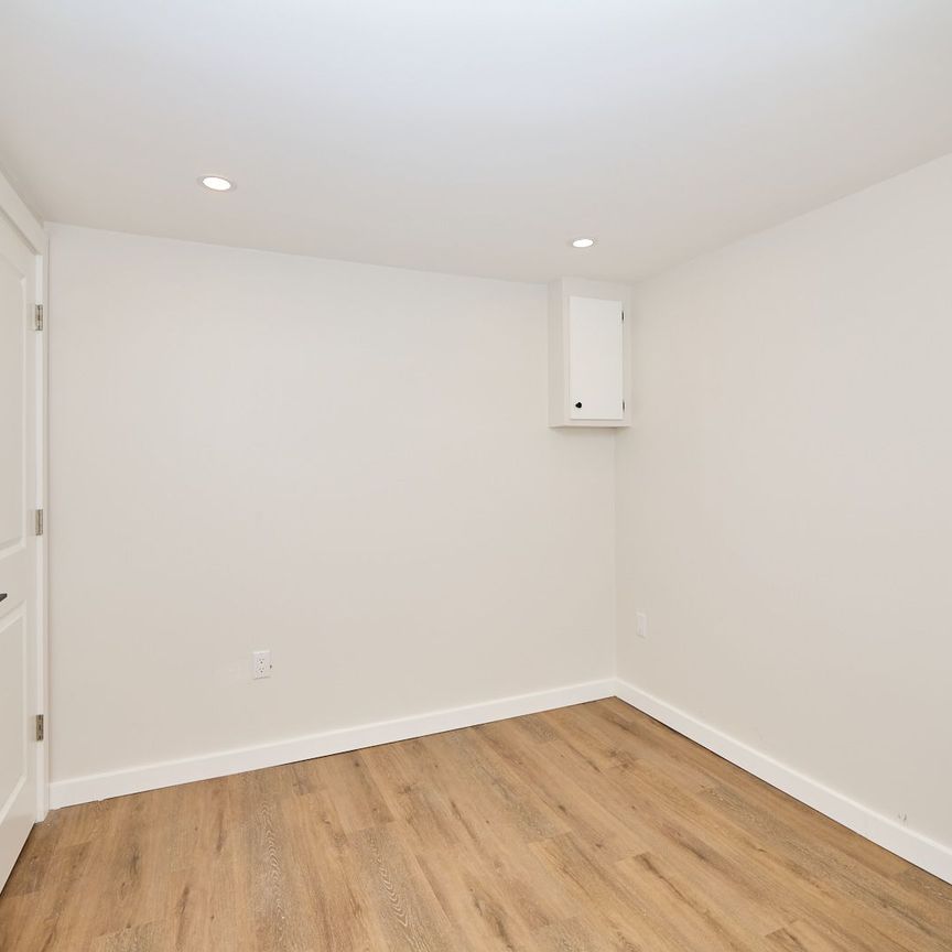 For Lease - 3305 Nineteenth Street, Lincoln, Ontario - Photo 1