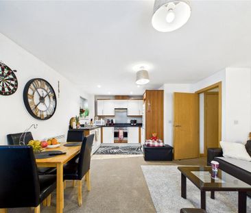 2 bedroom apartment to rent - Photo 3