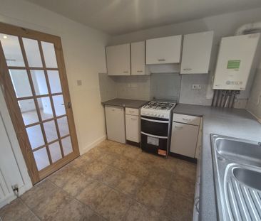 48 Moorfoot Avenue, Glasgow, PA2 8AG - Photo 2