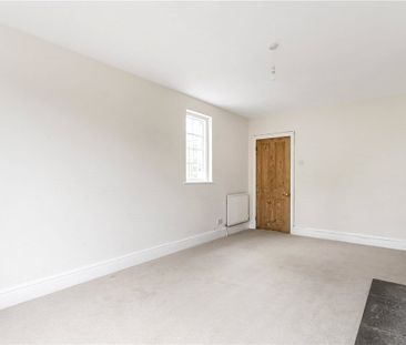 Semi-detached four bedroom cottage in the village of Lower Thorpe M... - Photo 2