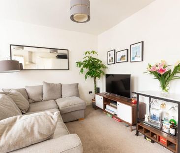 1 bedroom ground floor flat to rent - Photo 5