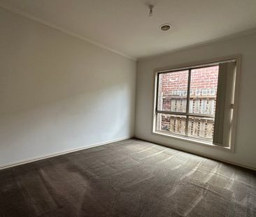 Contemporary and Location!! - Photo 2