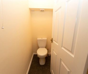 2 bedroom maisonette to rent - Photo 6