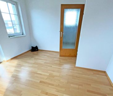 Komfortable 2-Zimmer-Wohnung mit Balkon und Kellerabteil! - Photo 2