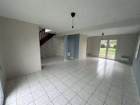 Maison 4 pièces - - Photo 2