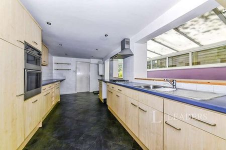 Kings Road, Stamford, PE9 - Photo 3