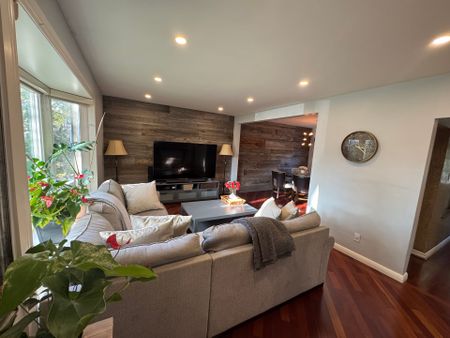 For Lease - 37 Coppermill Drive, Toronto, Ontario - Photo 2