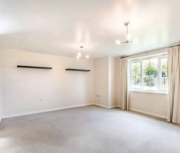 2 Bed Flat, Murray View, LS10 - Photo 1