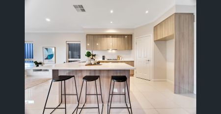 Modern Family Living in the Heart of Magill - Photo 2