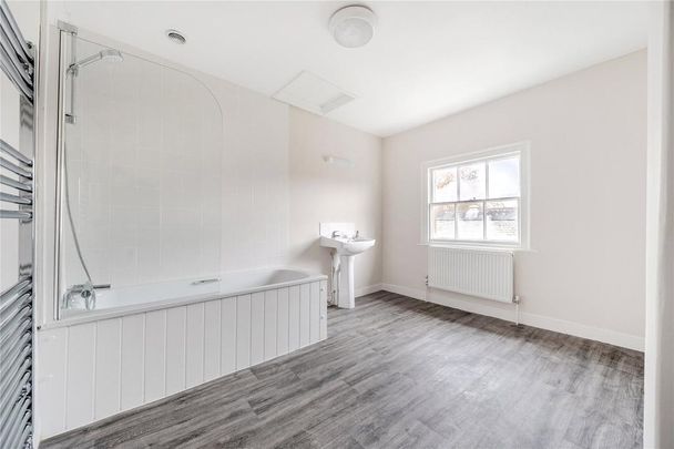 6 bedroom terraced house to rent - Photo 1