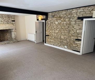 4 bedroom detached house to rent - Photo 4