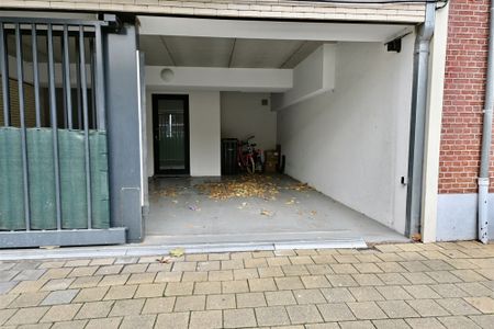 Appartement met 2 slaapkamers, terras en staanplaats. - Foto 5