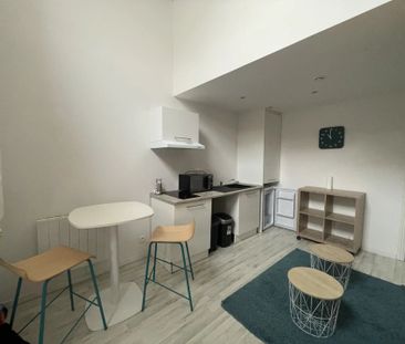 Location Appartement 2 pièces 28 m2 à Saint-Quentin - Photo 6