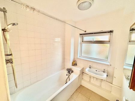 Woodhouse Road, Leytonstone, E11, Property for rent - Photo 3