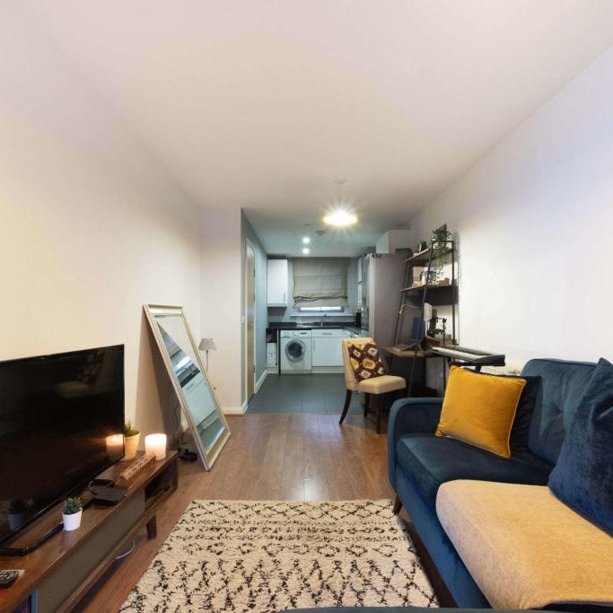1 Bed Flat, Coppermill Heights, N17 - Photo 1