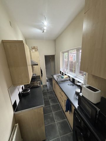 15 DAWLISH ROAD - Photo 5