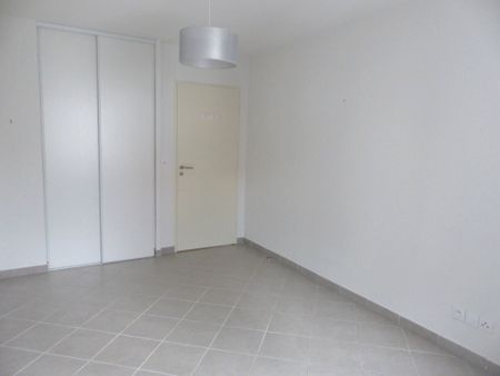 Location appartement 3 pièces, 78.44m², Nîmes - Photo 3