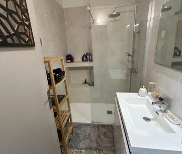Location Appartement 2 pièces 48m² CHAMBERY 73000 - Photo 3