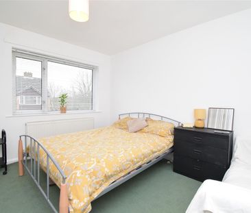 Redmayne Grove, Knottingley - Photo 2