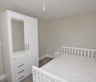 1 bedroom house of multiple occupation to rent - Photo 2