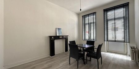 Appartement te huur in Andenne voor € 900 met 2 slaapkamers - Photo 3