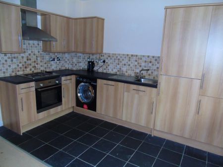 2 bedroom flat to rent - Photo 5